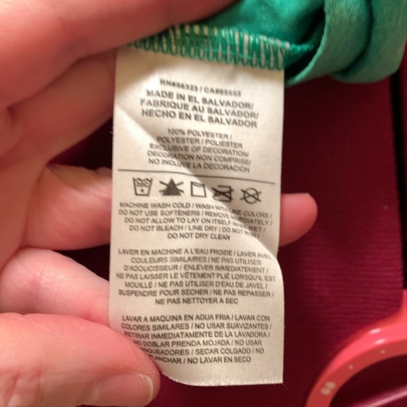 The Nike Tee Athletic Cut Dri-Fit - Picture 9 of 9